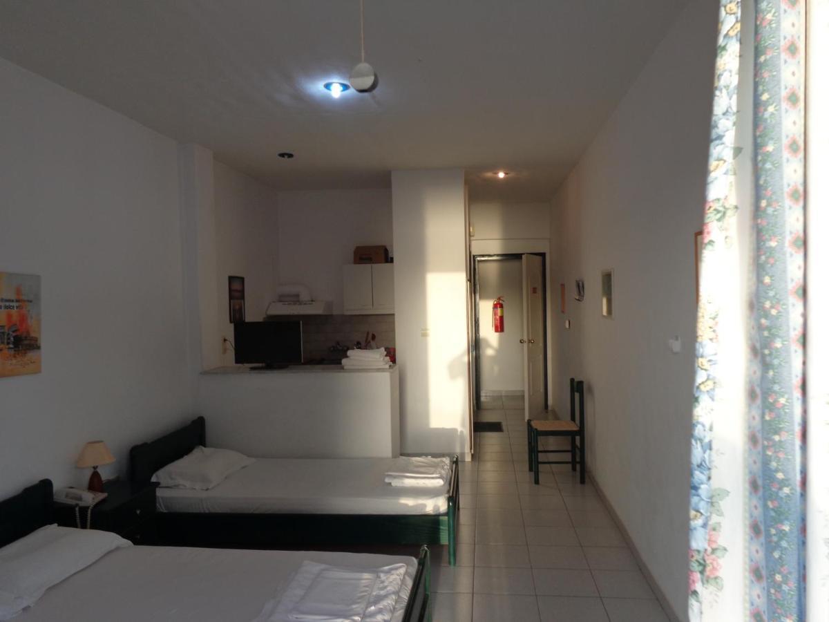 Porto Kairis Otel Oreoi Dış mekan fotoğraf