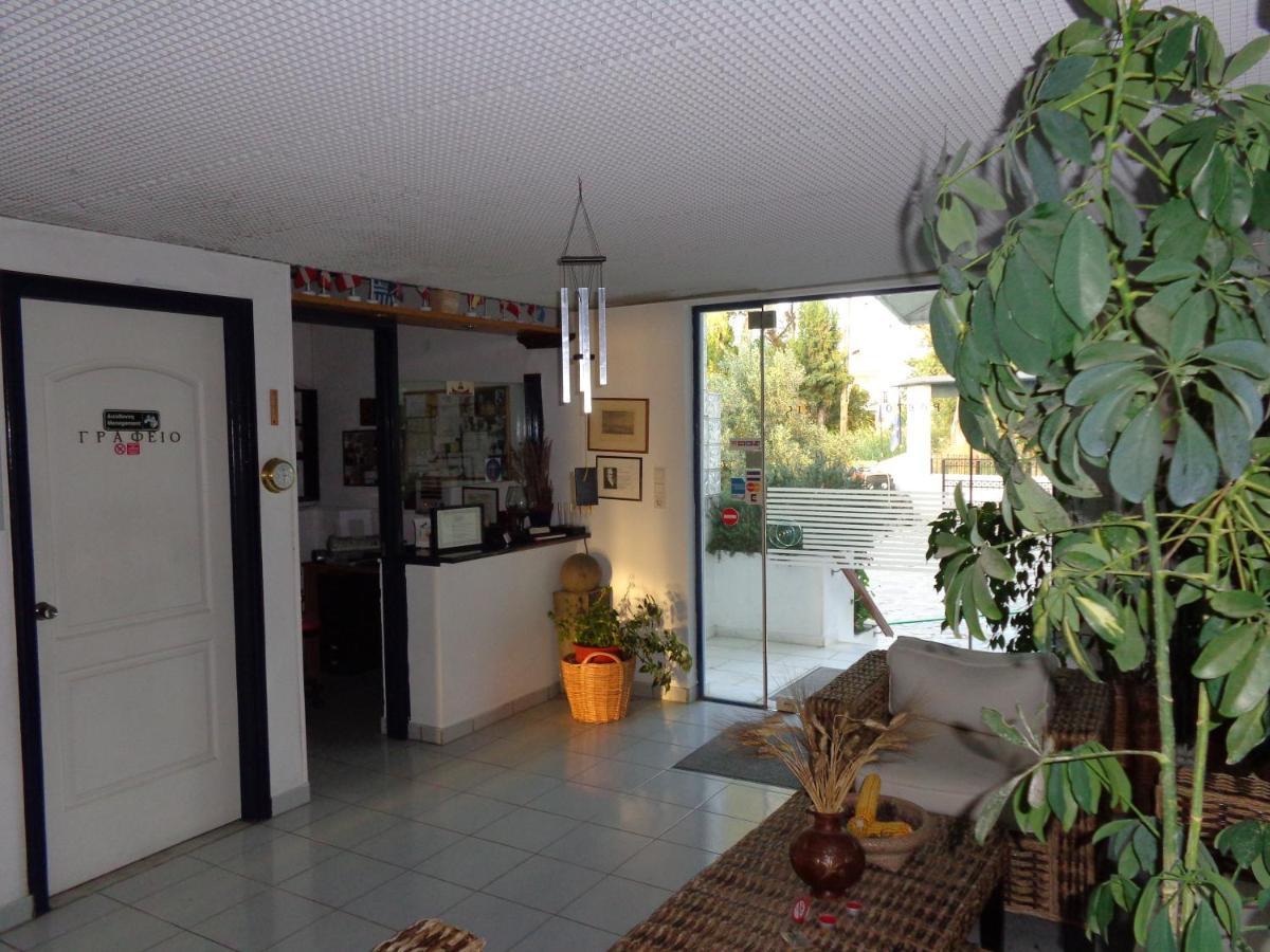 Porto Kairis Otel Oreoi Dış mekan fotoğraf