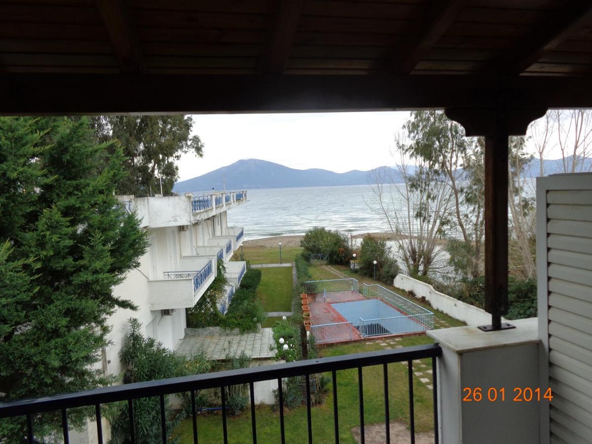 Porto Kairis Otel Oreoi Dış mekan fotoğraf
