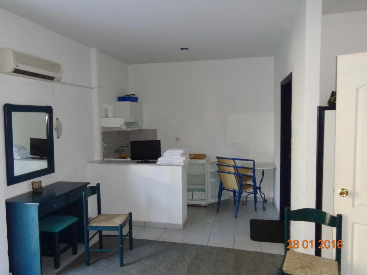 Porto Kairis Otel Oreoi Dış mekan fotoğraf