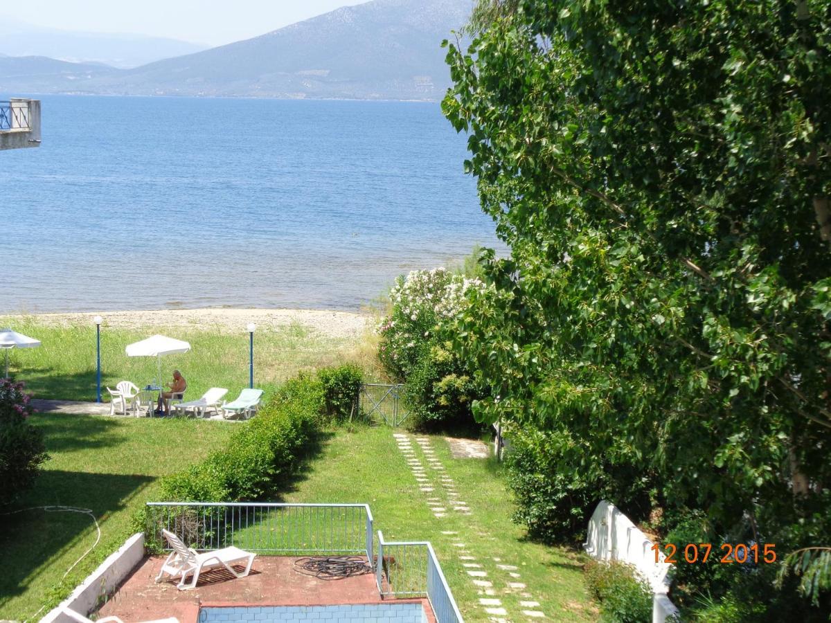 Porto Kairis Otel Oreoi Dış mekan fotoğraf
