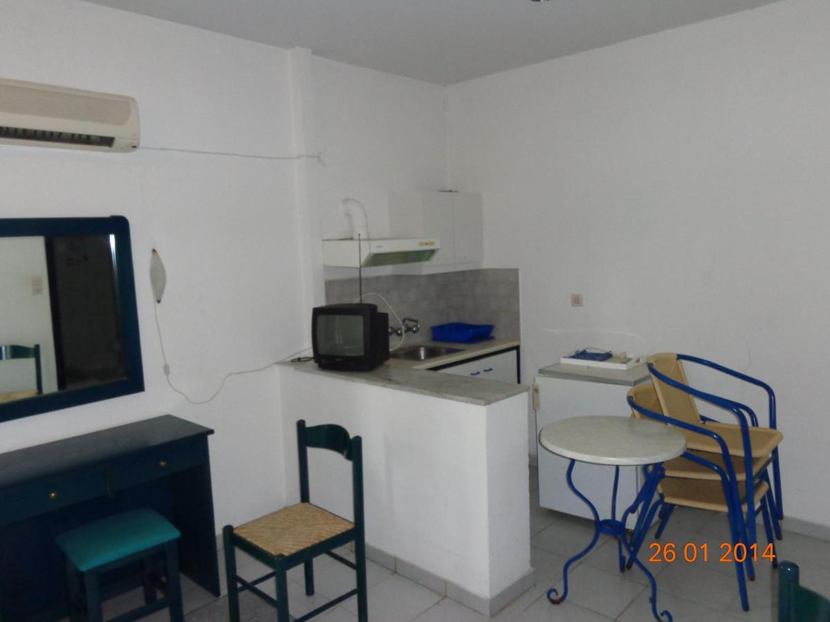 Porto Kairis Otel Oreoi Dış mekan fotoğraf